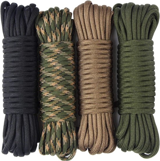 Vier bundels paracord-touw in de kleuren zwart, camouflage, bruin en groen.