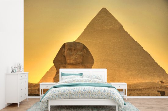 Papier peint photo en vinyle - Le Sphinx de Gizeh dans la lumière du soir en Egypte largeur 360 cm x hauteur 240 cm - Tirage photo sur papier peint (disponible en 7 tailles)