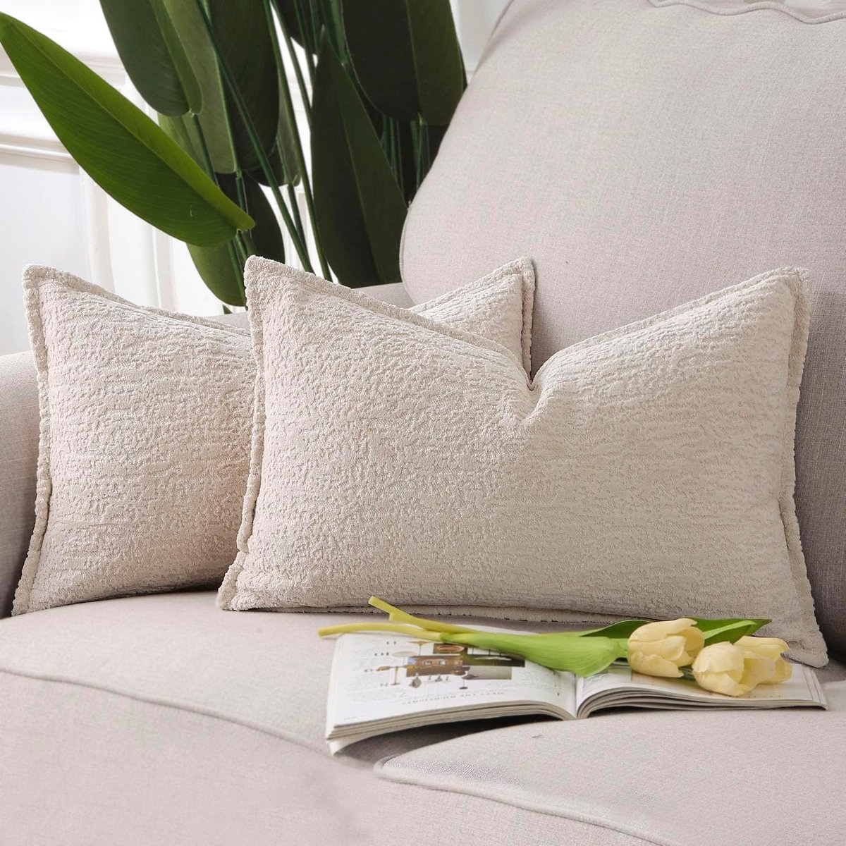 SnelShoppen - Set van 2 Zachte Chenille Fluwelen Franje Kussenslopen 30x50 cm Licht Beige Neutraal Decoratief voor Sofa Boho Accent Kussens voor Slaap