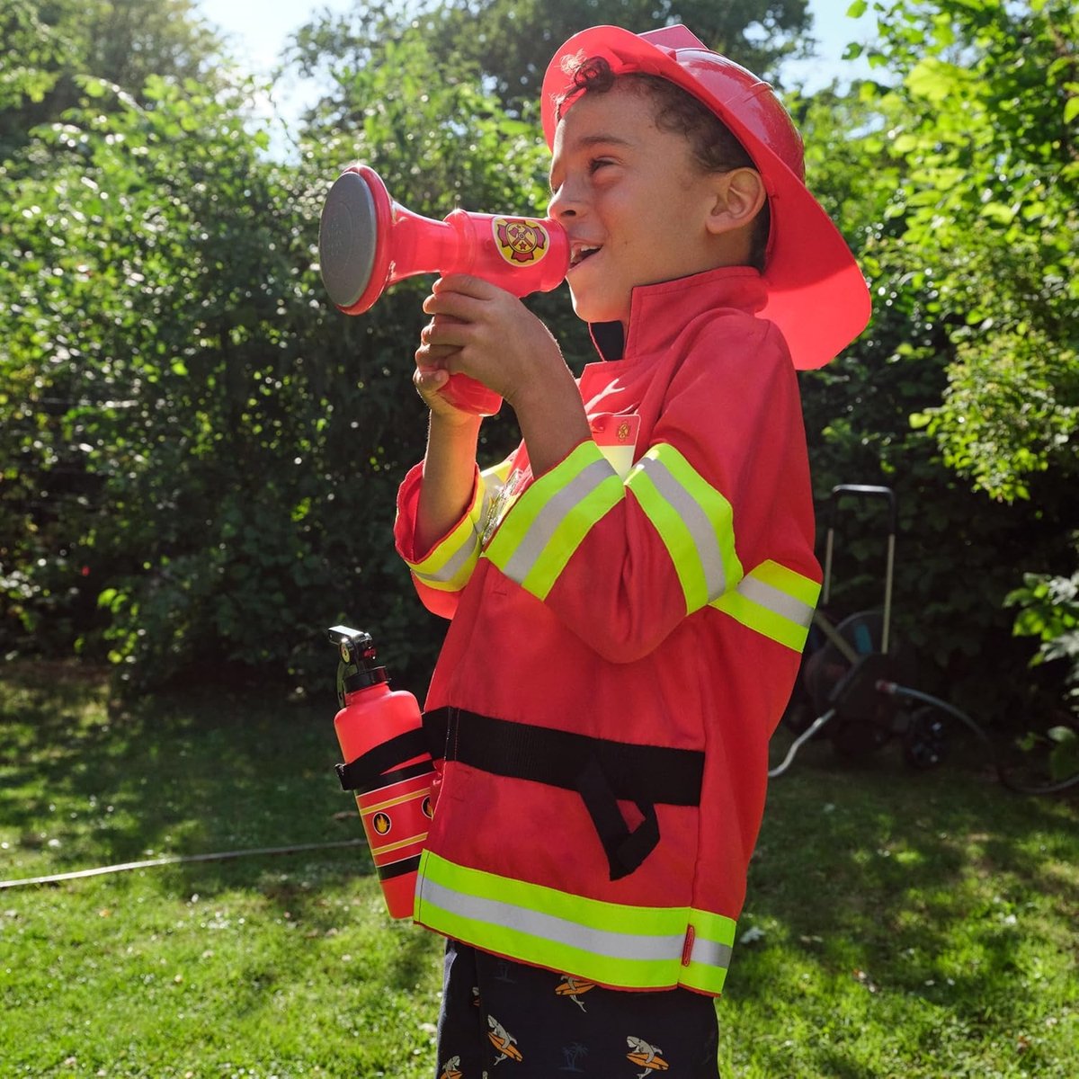 Melissa & Doug – Verkleedset brandweer – Inclusief megafoon met geluid — afbeelding 3