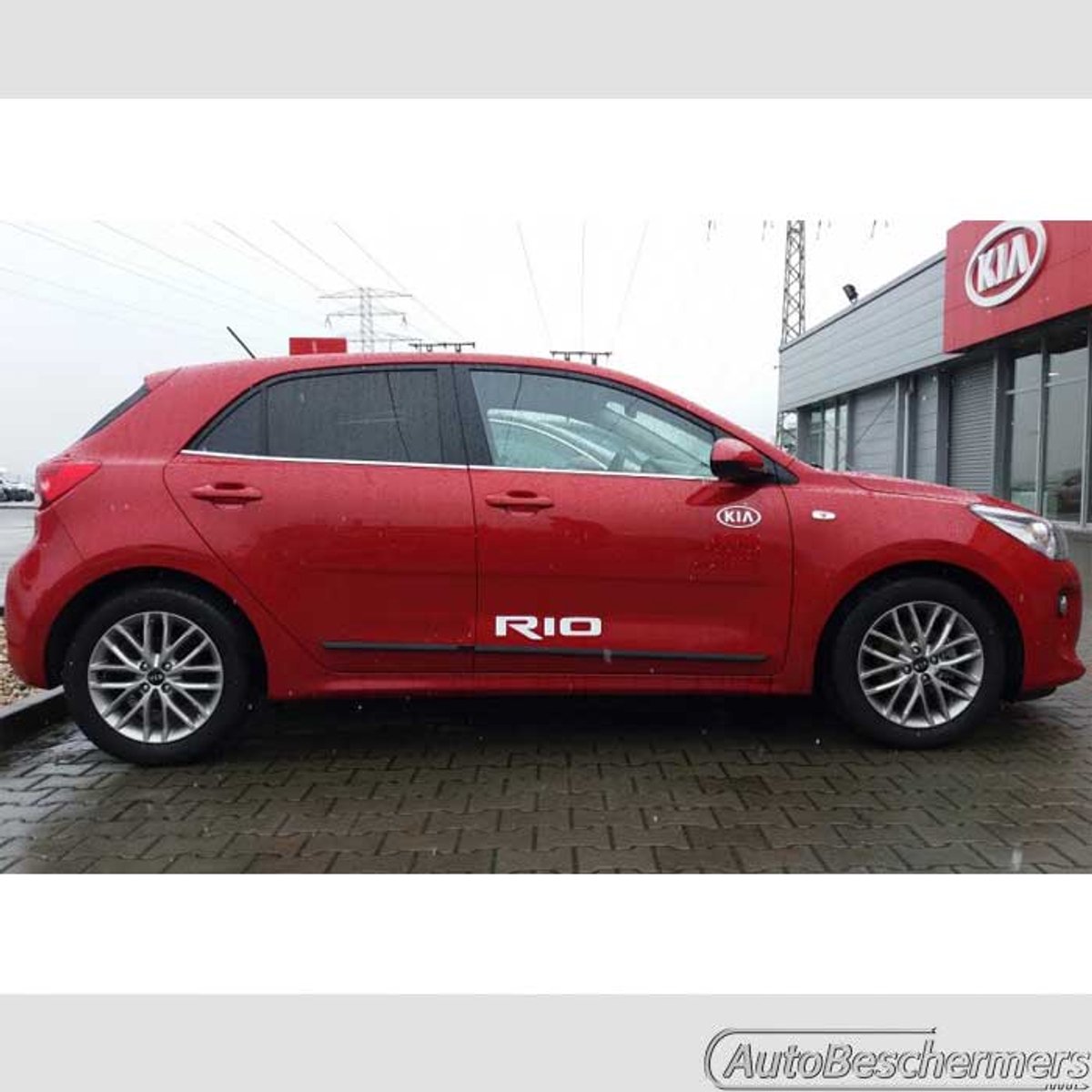 Stootlijsten set zwart voor Kia Rio 01.2017-. De stootstrips zijn zelfklevend. Set a 4 stuks (#0043)