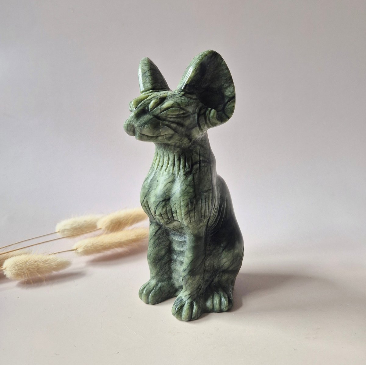 XL Edelsteen Groene Jade Kat Beeld 15cm (ongeveer 700g) – Handgesneden | Uniek decor Stuk