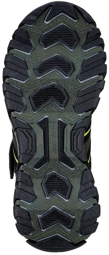 Grijze en groene buitenzool van rubber met diep profiel voor grip. Met Skechers logo.