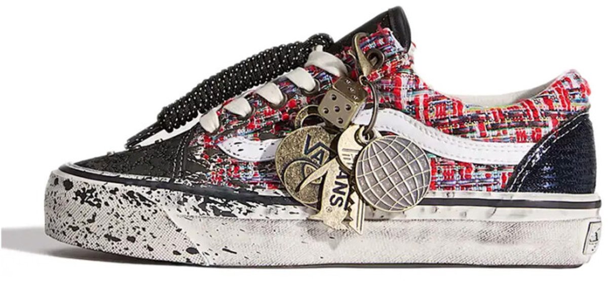 Vans Premium Old Skool Charms Red Black - Maat 38.5