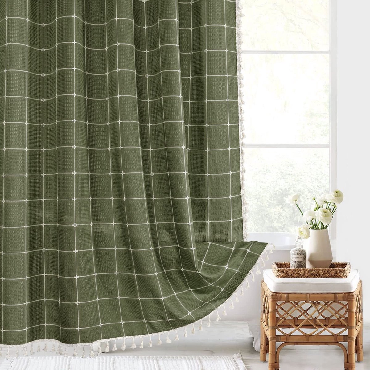 Omgoods - Green Boho Douchegordijn met Kwastjes - Rustieke Cottagecore Badkamerdecoratie