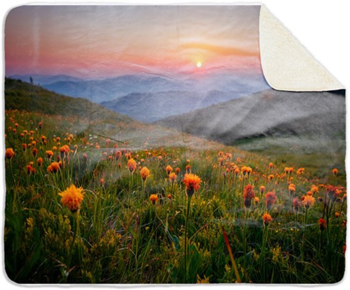 Fleecedeken Bloemenveld in de heuvels, 96x146cm, Polyester Sherpa