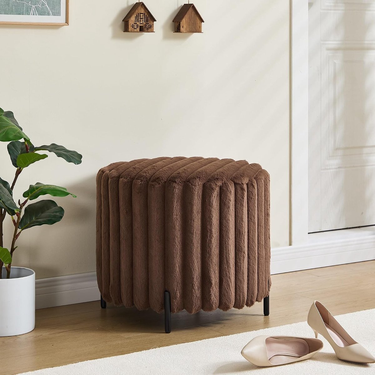 Gestoffeerde Poef - Voetenbankje Poef - Ontspannen Zitten - Zachte Imitatiebont - 56 cm breed - Bruin