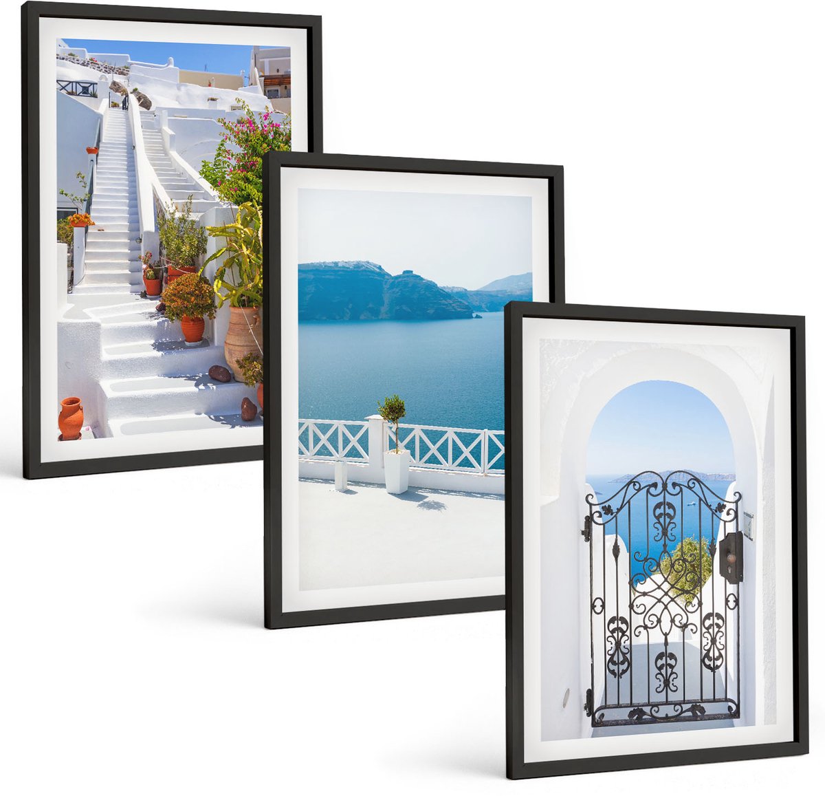 Tulup 4-Delige Schilderij Set - Witte trap met planten, uitzicht op zee en poort - 40 x 60 cm - Muurdecoratie - Wanddecoratie - Hal - Stijlvolle Muurdecoratie