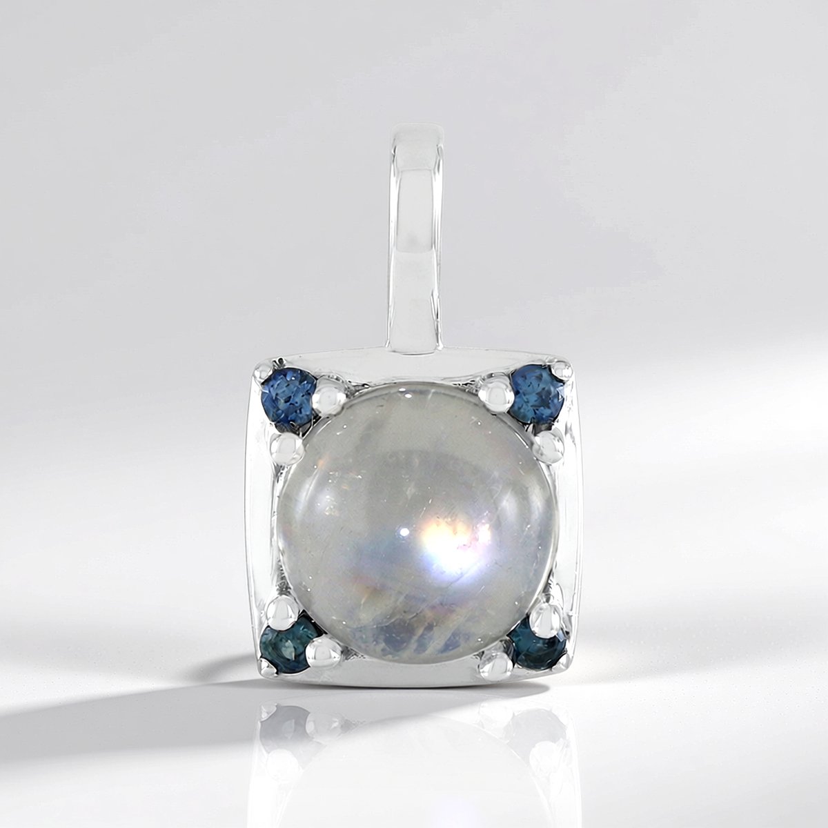 Cavill - Zilveren hanger - 925 sterling zilver gerhodineerd - Blauwe maansteen 1,35 ct & blauwe saffier 0,06 ct - Elegante ronde cabochon hanger