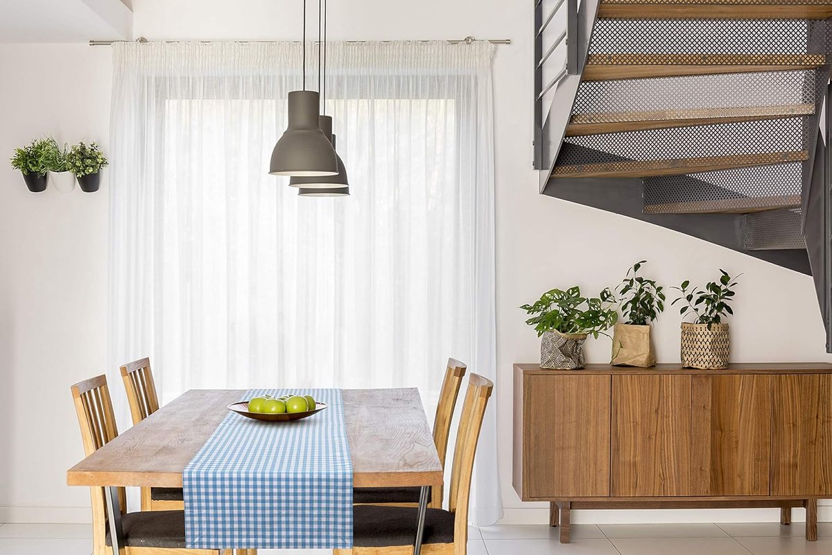 Tafelloper 40 x 180 cm lichtblauw/wit geruit (kleur en grootte naar keuze) - hoogwaardig gemaakte tafelloper van 100% katoen in Scandinavische landhuisstijl