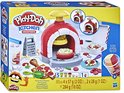 Play-Doh Keuken Creaties Pizza Oven Playset met rode oven, grijze rasp, groene spatel, rode deegroller en 6 potjes klei.