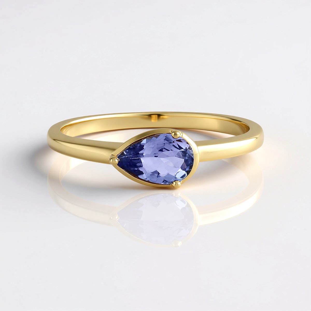 Cavill - 925 Sterling Zilver Ring met 0.73 ct Peervormige Tanzaniet - Verguld - Elegant, Subtiel en Dames Sieraad voor Elke Dag