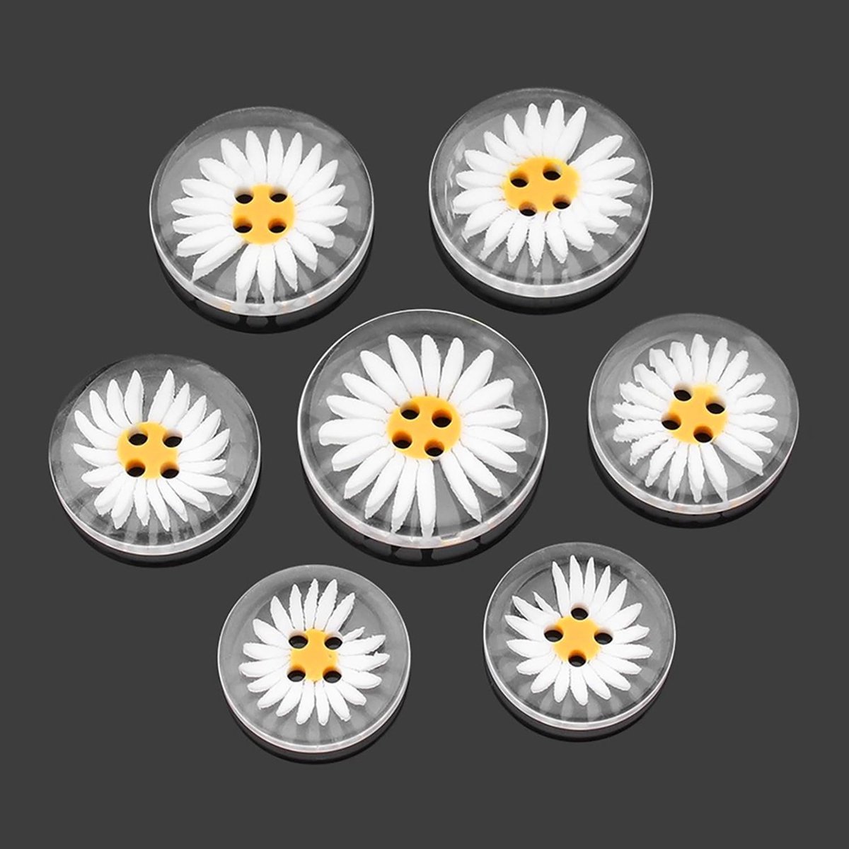 Knopen voor naaien DIY en handwerk afmetingen van 11,5 mm tot 30 mm madeliefjes ontwerp perfect voor ambachten en naaiprojecten