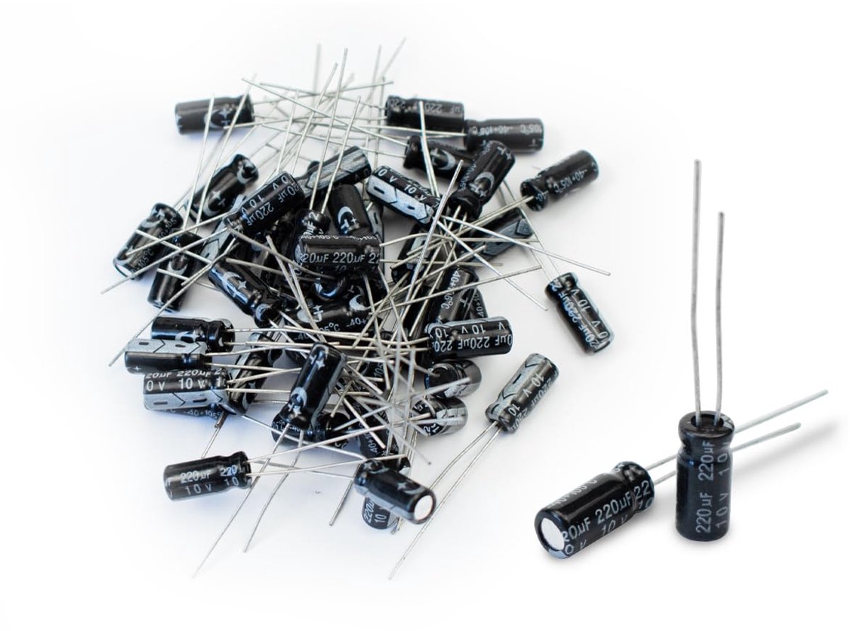50 Pcs Elektrolytische Kondensator 220uF 10V Aluminium Radiale Elektrolytische Kondensatoren