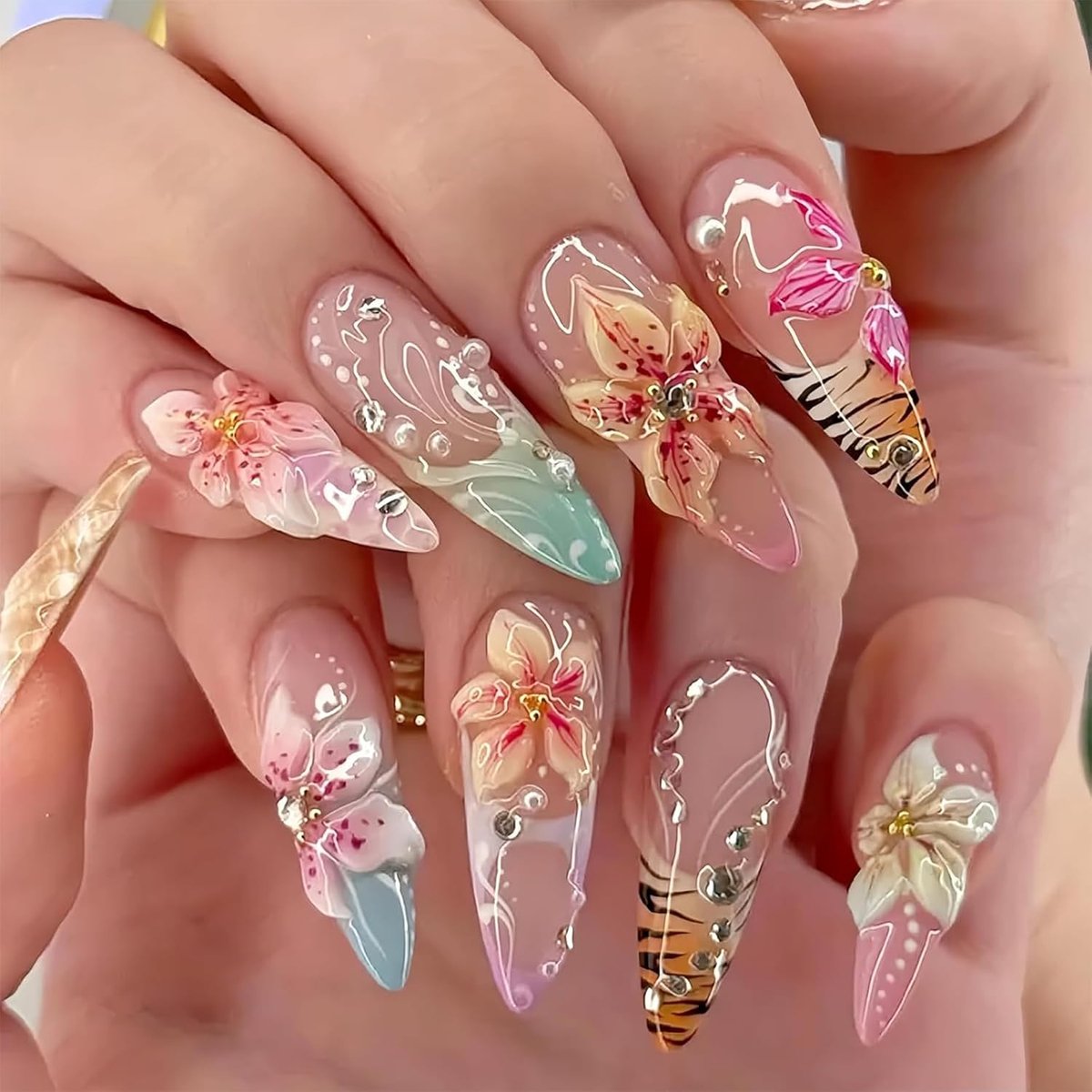 lange press-on nagels, 24 stuks nagels om op te plakken, kunstnagels, French tip, Hawaii-bloemendesign, goud- en zilverkleurige strasstenen