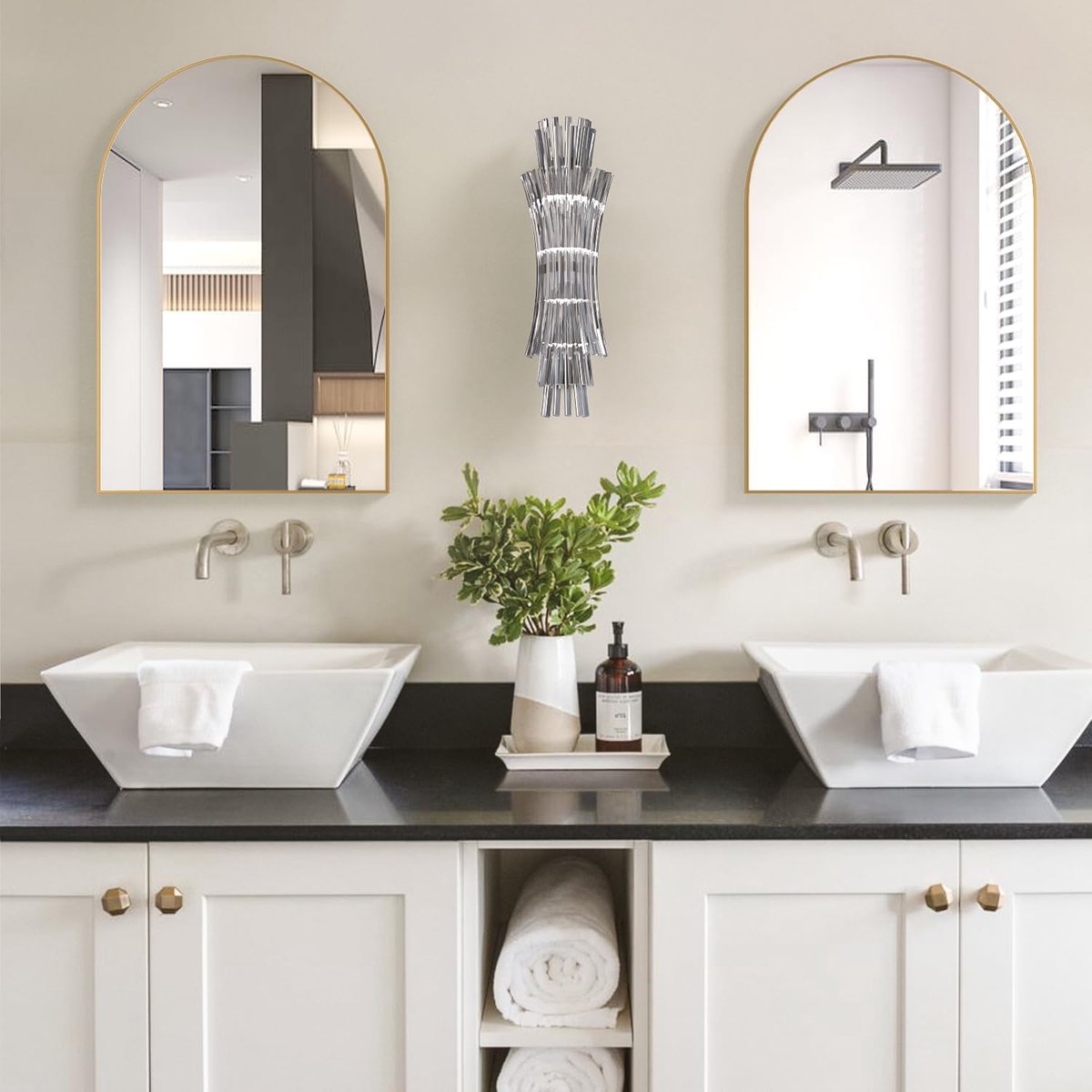 Curved Wall Mirror 50x75cm - Gouden badkamer spiegel - Metalen frame - Perfect voor slaapkamer of entree - ShopVlot
