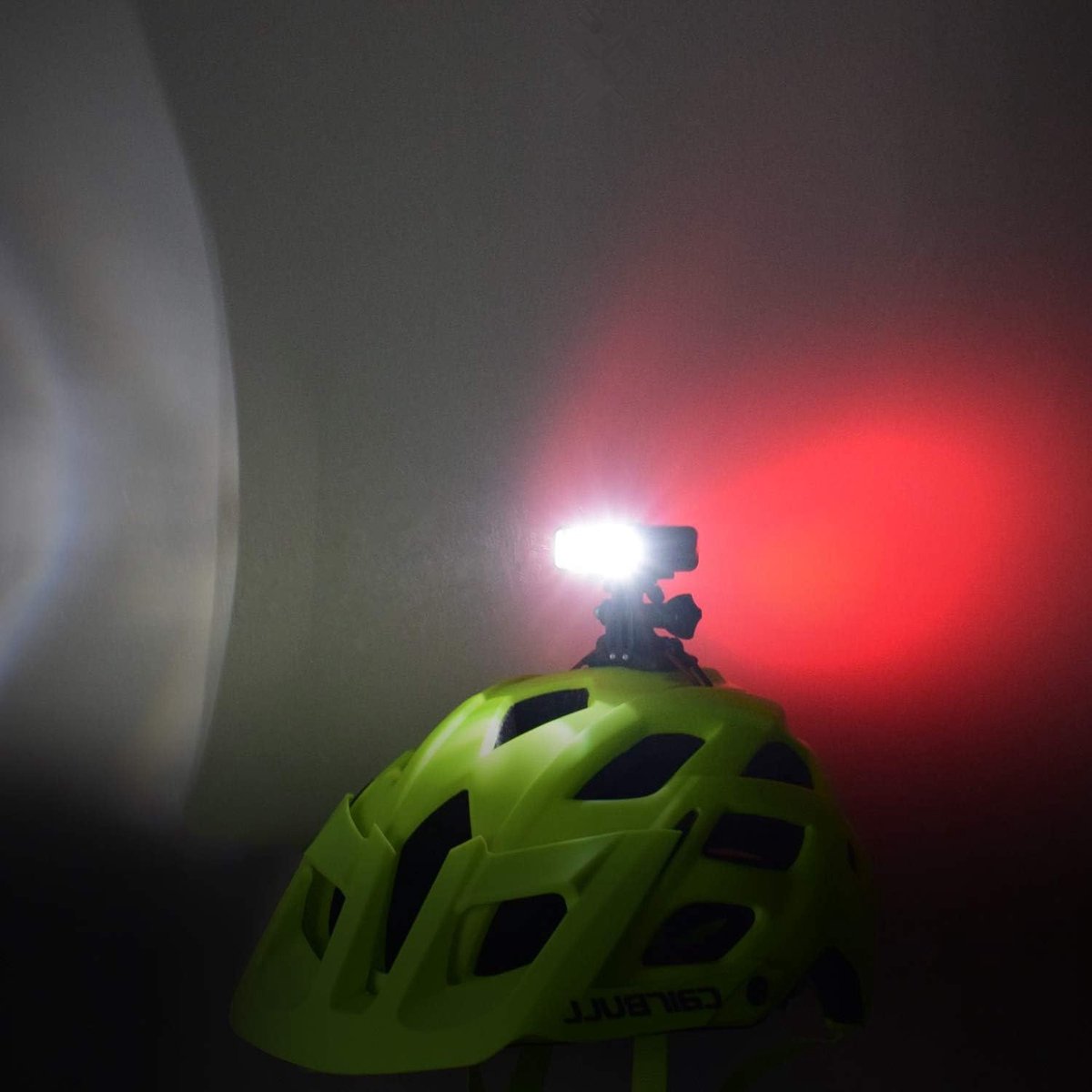 Fietshelmverlichting 200 Lumen - USB Oplaadbaar - Waterdicht - Veiligheid bij fietsen - ShopVlot