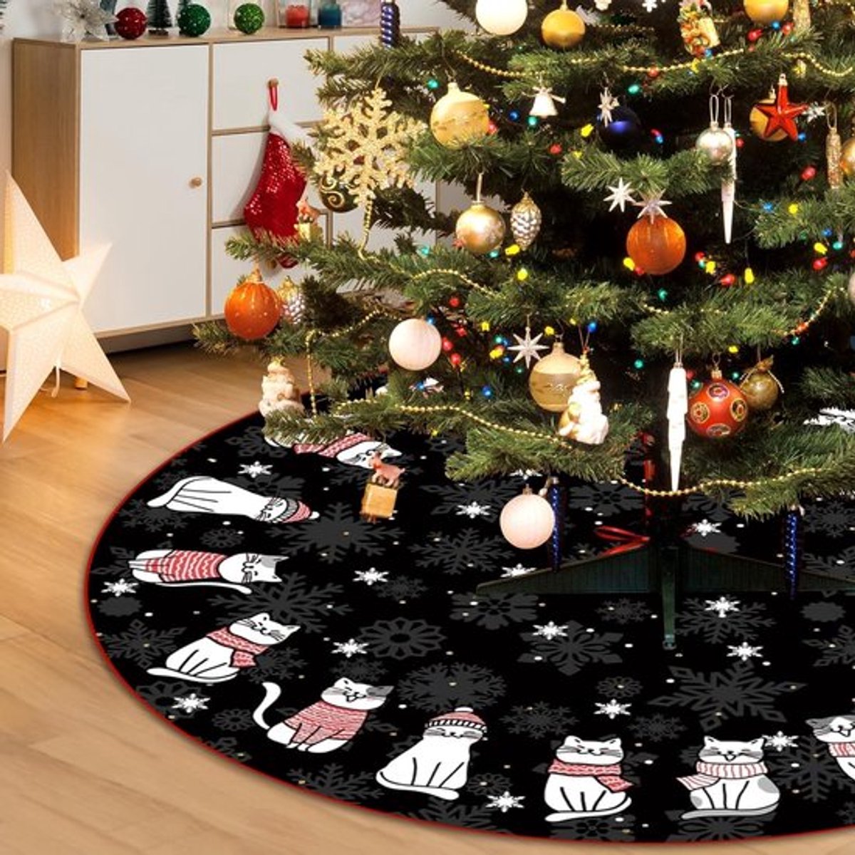 Grote Kerstboomrok van 48 Inch - Kerstboomdeken met Zwarte Kat en Dennenboom Motief voor Feestelijke Decoratie