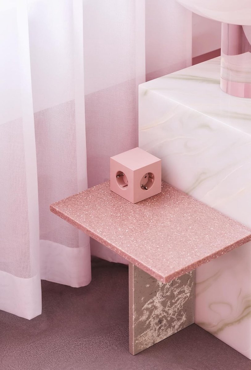 Design Stekkerdoos Kubus - Roze - 3 m - Met USB-C Poorten en Magnetische Voet - Voor Bureau, Woonkamer & Kantoor