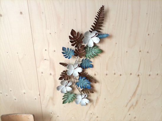 Floz Design metalen muurdecoratie - bloemen en bladeren ornament - 80 cm - gerecycled en handgemaakt - fairtrade