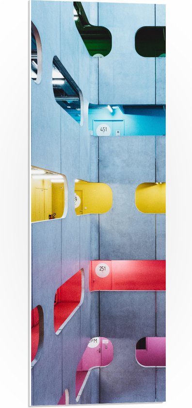 PVC Schuimplaat- Uitzicht op Gekleurde Verdiepingen van Hotel - 30x90 cm Foto op PVC Schuimplaat