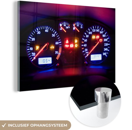 MuchoWow® Glasschilderij 120x80 cm - Schilderij acrylglas - Een dashboard in een auto - Foto op glas - Schilderijen