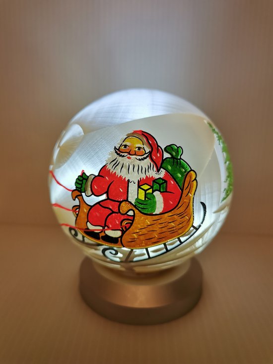 Glazen Kerstbal op led lamp  Kerstman slee - kerstdecoratie