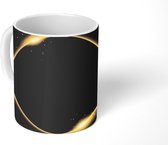Mok - een zonsverduistering met een gouden gloed - 350 ML - Beker