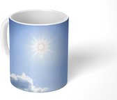 Mok - Felle zon aan een blauwe hemel - 350 ML - Beker