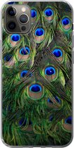 Geschikt voor iPhone 13 Pro Max hoesje - Close-up van veren van een pauw - Siliconen Telefoonhoesje