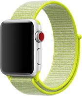 Mobigear Strap Nylon Bandje Geschikt voor Apple Watch SE (44mm) - Groen