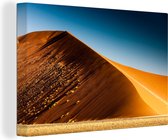 Canvas Schilderij Zandduin in de woestijn van het Afrikaanse Namibië - 90x60 cm - Wanddecoratie