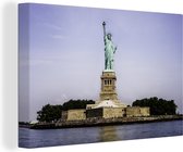 Canvas Schilderij Het Amerikaanse Vrijheidsbeeld op liberty eiland New York - 120x80 cm - Wanddecoratie