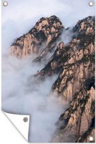 Tuindecoratie Mist in de bergen - 40x60 cm - Tuinposter - Tuindoek - Buitenposter