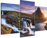 Schilderij - Kirkjufell, Kerkberg, berg in IJsland, 3 luik, premium print