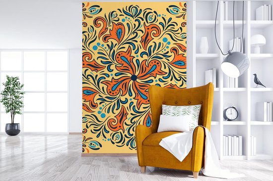 Motif carré et abstrait avec une fleur entourée de feuilles bleues sur fond jaune 225x350 cm