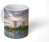 Mok - Skyline van Parijs met de Eiffeltoren en de Seine - 350 ML - Beker