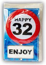 Happy age kaart 32 jaar (wenskaart met button)