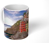 Mok - Uitzicht op Riomaggiore in de Cinque Terre. - 350 ML - Beker