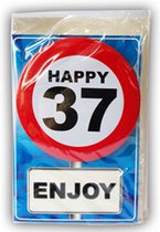 Happy age kaart 37 jaar (wenskaart met button)