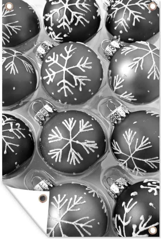 Tuinposters buiten Een doos met kerst ornamenten - zwart wit - 60x90 cm - Tuindoek - Buitenposter