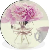 Pivoine rose à côté d'une tasse à thé Cercle mural aluminium ⌀ 120 cm - tirage photo sur cercle mural / cercle vivant / cercle jardin (décoration murale) XXL / Groot format!