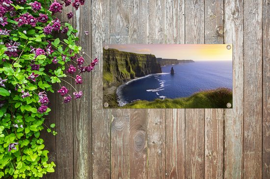 Affiche de jardin Soleil sur les falaises de Moher en Irlande - 80x40 cm