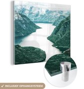 MuchoWow® Glasschilderij 90x90 cm - Schilderij acrylglas - Natuur - Bergen - Groen - Rivier - Foto op glas - Schilderijen