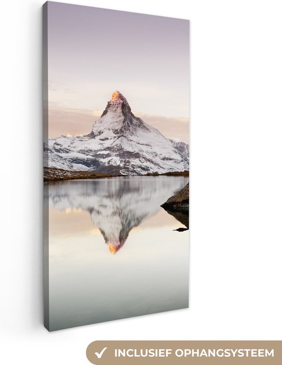 Canvas Schilderij Uitzicht vanaf de Stellisee op de Matterhorn in Zwitserland - 40x80 cm - Wanddecoratie