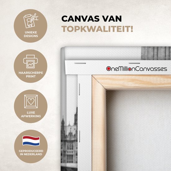 Photo Zwart et blanc d'une femme en robe rouge Toile 90x60 cm - Tirage photo sur toile (Décoration murale salon / chambre)