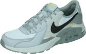 Nike air max excee in de kleur grijs.