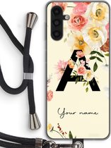 Gepersonaliseerd - Case Company® - Hoesje met koord geschikt voor Samsung Galaxy A13 5G hoesje met Koord - Flirty Flowers Monogram - Telefoonhoesje met Zwart Koord - Bescherming aan alle Kanten en Over de Schermrand