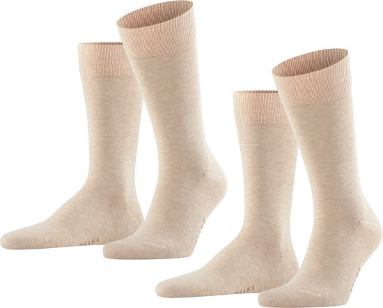 Twee paar beige FALKE sokken met een beige boord.