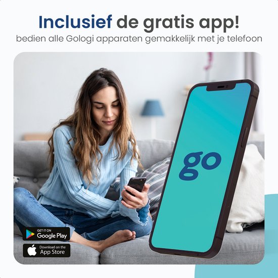 Een vrouw bedient een smartphone met de Gologi app, met op de achtergrond een bank.